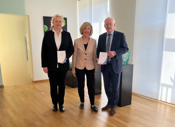 Übergabe des Tätigkeitsberichtes des Saarlandes für Datenschutz und Informationsfreiheit